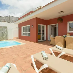 Chale Con Piscina Junto A La Playa Villa